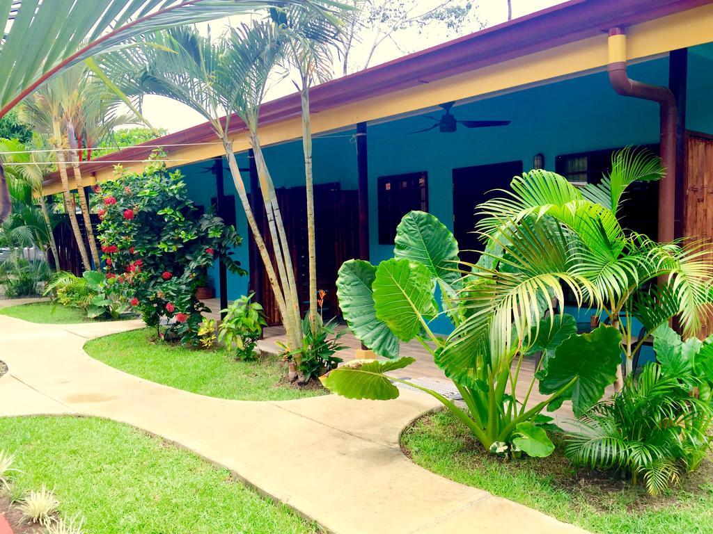 Cabinas D'Val Uvita Exterior photo